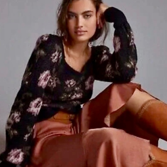 Anthropologie Sweater, Size S, Feminine Floral Sweater - Picture 12 of 12